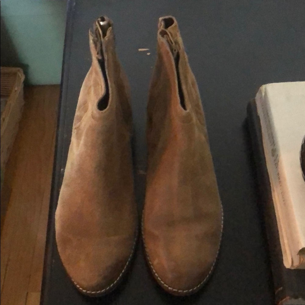 Dolce Vita ankle booties